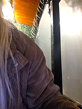 VesperVelvet online show from 21, 3, 2026