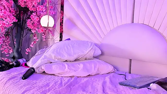 VesperVelvet online show from 16, 5, 2026