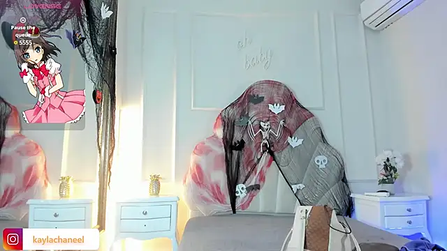 Kaylachannell online show from 30, 10, 2025