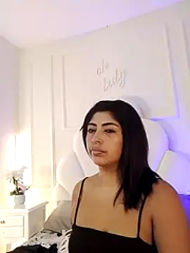 Snapshot of Kaylachannell chatting on 9, 7, 2026 Kaylachannell online show from 9, 7, 2026