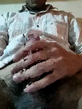 Snapshot of whitebullock chatting on 12, 4, 2026 whitebullock online show from 12, 4, 2026