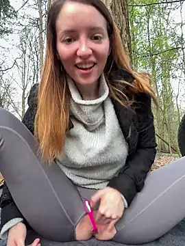 FayeFlame online show from 18, 4, 2026