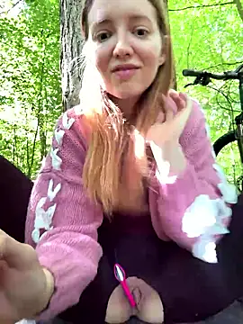 Snapshot of FayeFlame chatting on 27, 5, 2026 FayeFlame online show from 27, 5, 2026