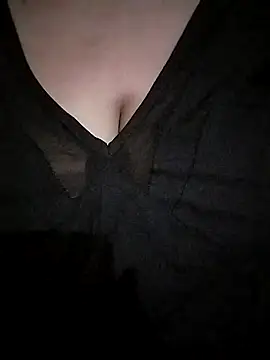 Snapshot of Ponds_beauty chatting on 9, 9, 2025 Ponds beauty online show from 9, 9, 2025