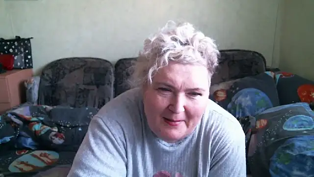 Snapshot of Lana555 chatting on 13, 10, 2025 Lana555 online show from 13, 10, 2025