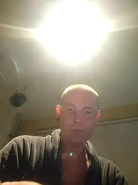 Snapshot of piercingpik chatting on 10, 6, 2026 piercingpik online show from 10, 6, 2026