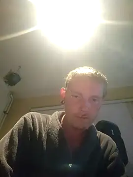 piercingpik online show from 28, 4, 2026