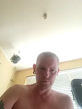 Snapshot of piercingpik chatting on 26, 6, 2026 piercingpik online show from 26, 6, 2026