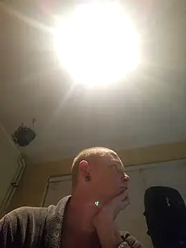 Snapshot of piercingpik chatting on 15, 6, 2026 piercingpik online show from 15, 6, 2026