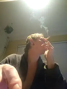 piercingpik online show from 22, 12, 2025