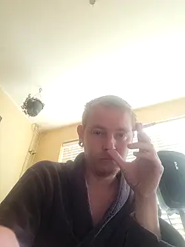 piercingpik online show from 5, 4, 2026