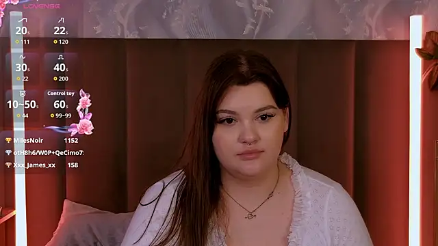 Snapshot of EmilyHyde chatting on 10, 5, 2026 EmilyHyde online show from 10, 5, 2026