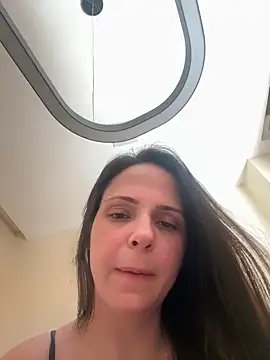 Snapshot of Lady_LauraRose chatting on 24, 10, 2025 Lady LauraRose online show from 24, 10, 2025