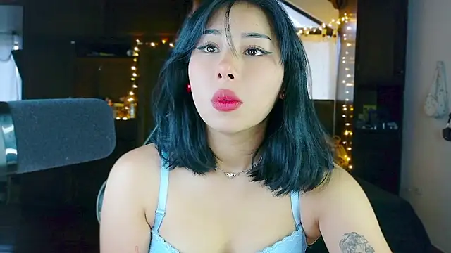 Snapshot of Shisuku_Sophi chatting on 3, 5, 2026 Shisuku Sophi online show from 3, 5, 2026