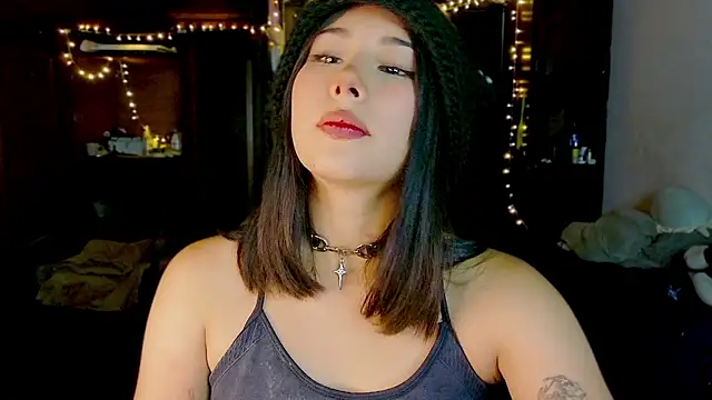 Snapshot of Shisuku_Sophi chatting on 18, 7, 2026 Shisuku Sophi online show from 18, 7, 2026