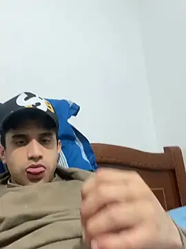 Snapshot of Camachito332 chatting on 10, 4, 2026 Camachito332 online show from 10, 4, 2026