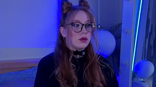 Snapshot of MiaEuphoria_ chatting on 3, 2, 2026 MiaEuphoria online show from 3, 2, 2026