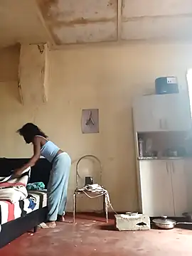 RFeltomWhitJ online show from 3, 11, 2025