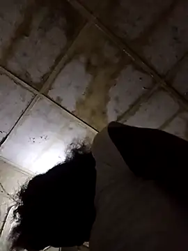 RFeltomWhitJ online show from 11, 11, 2025