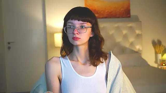 MollyJiggles online show from 13, 9, 2025