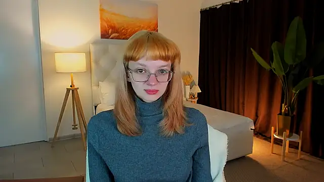 MollyJiggles online show from 4, 10, 2025