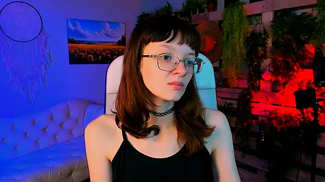 MollyJiggles online show from 19, 9, 2025