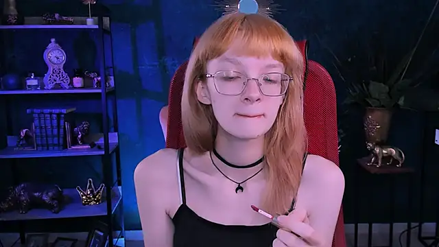 MollyJiggles online show from 2, 10, 2025