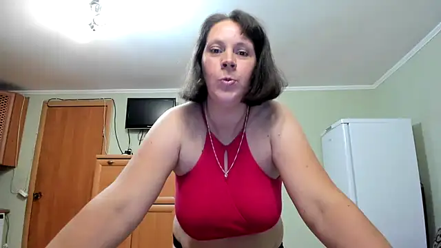 Snapshot of KATTYWARM_ chatting on 16, 10, 2025 KATTYWARM online show from 16, 10, 2025