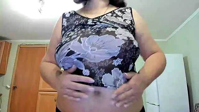 Snapshot of KATTYWARM_ chatting on 17, 2, 2026 KATTYWARM online show from 17, 2, 2026