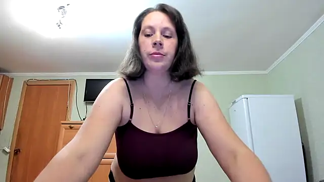 Snapshot of KATTYWARM_ chatting on 12, 1, 2026 KATTYWARM online show from 12, 1, 2026