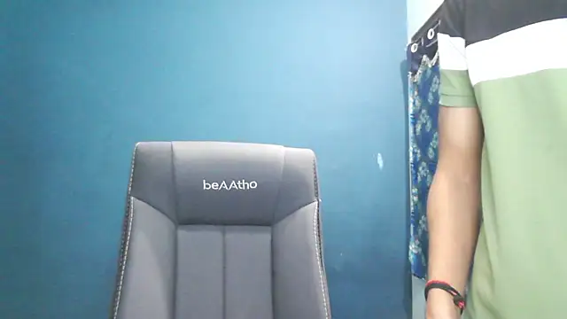 Snapshot of SassyWildCouple chatting on 15, 11, 2025 SassyWildCouple online show from 15, 11, 2025