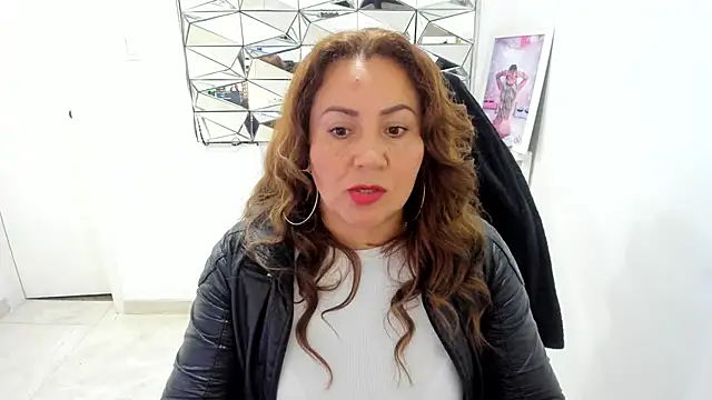 camixxx m online show from 17, 4, 2026