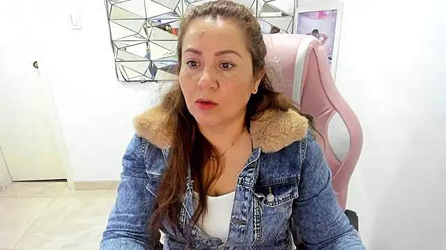 camixxx m online show from 21, 4, 2026