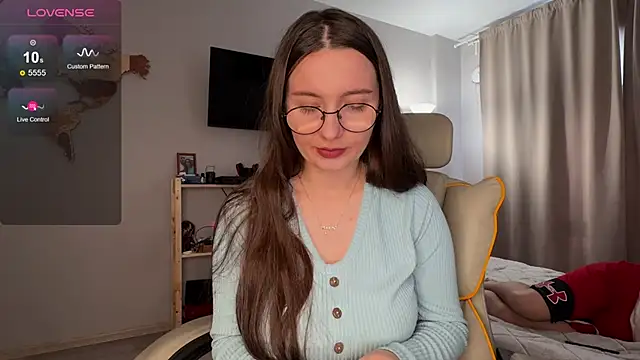 Snapshot of wwow_meow chatting on 11, 10, 2025 wwow meow online show from 11, 10, 2025