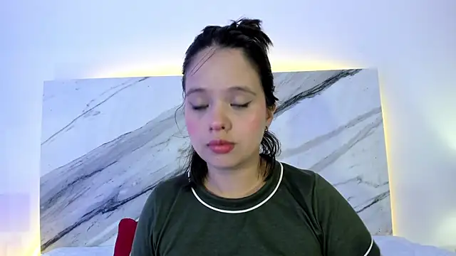 thamiina  online show from 15, 11, 2025