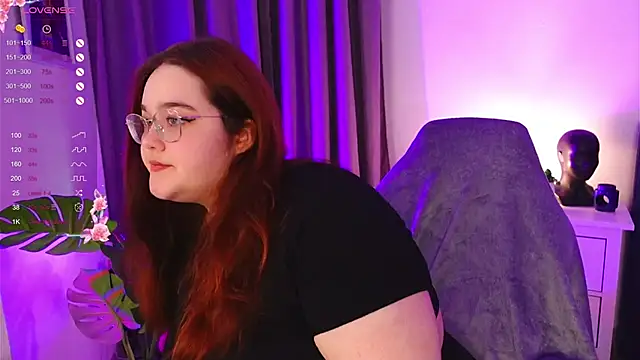 Neko Moor online show from 28, 11, 2025