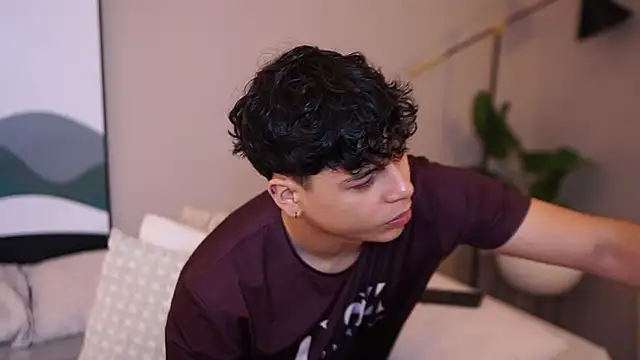 Snapshot of Ethan_occonor chatting on 8, 10, 2025 Ethan occonor online show from 8, 10, 2025