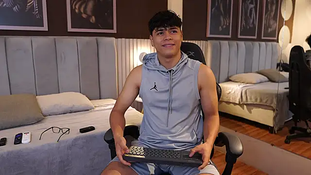 Snapshot of Ethan_occonor chatting on 7, 10, 2025 Ethan occonor online show from 7, 10, 2025