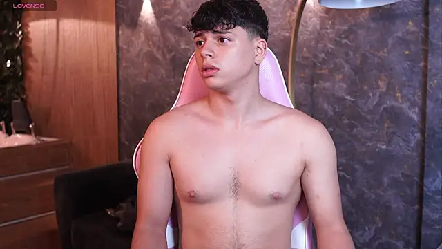 Snapshot of Ethan_occonor chatting on 23, 11, 2025 Ethan occonor online show from 23, 11, 2025