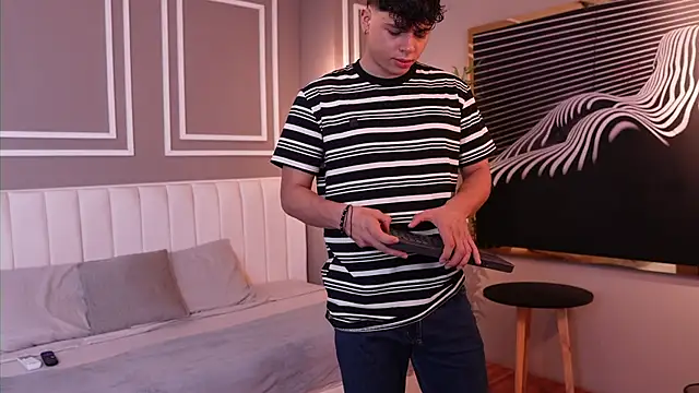 Snapshot of Ethan_occonor chatting on 29, 10, 2025 Ethan occonor online show from 29, 10, 2025