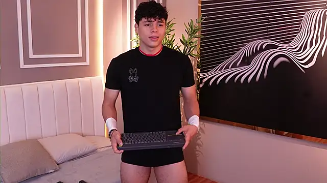 Snapshot of Ethan_occonor chatting on 27, 10, 2025 Ethan occonor online show from 27, 10, 2025