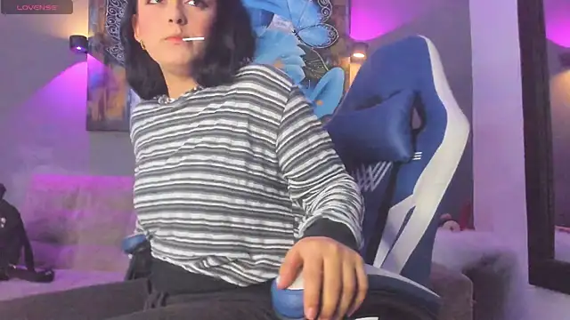 elizabeth lamer online show from 11, 4, 2026