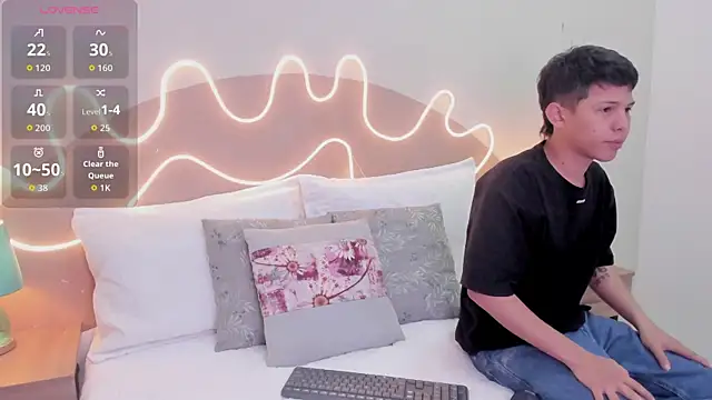 Enrrixxx  online show from 21, 10, 2025