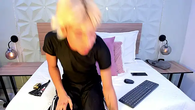 Enrrixxx  online show from 9, 2, 2026