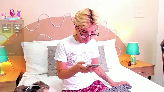 Enrrixxx  online show from 27, 11, 2025