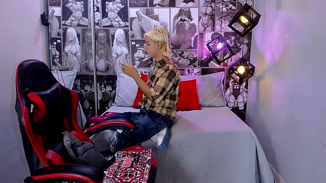 Enrrixxx  online show from 11, 10, 2025