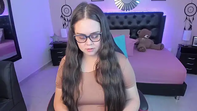 LolaVillalobos online show from 20, 2, 2026