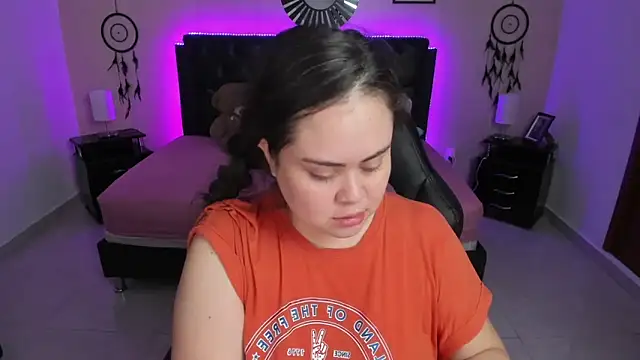 LolaVillalobos online show from 2, 12, 2025