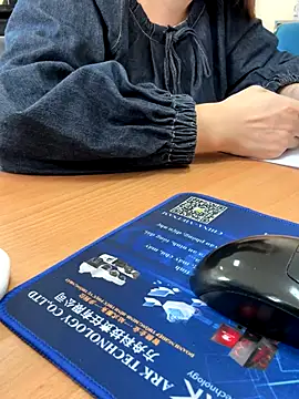 Snapshot of PhuongNhi21 chatting on 9, 10, 2025 PhuongNhi21 online show from 9, 10, 2025