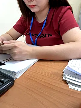 Snapshot of PhuongNhi21 chatting on 17, 11, 2025 PhuongNhi21 online show from 17, 11, 2025